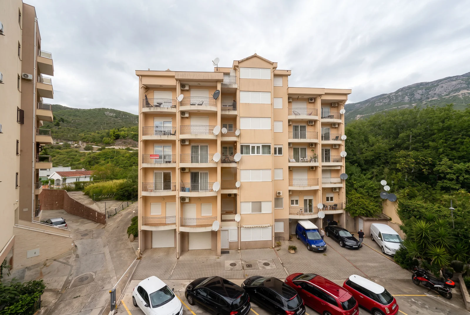Apartment in Bečići No. 2948