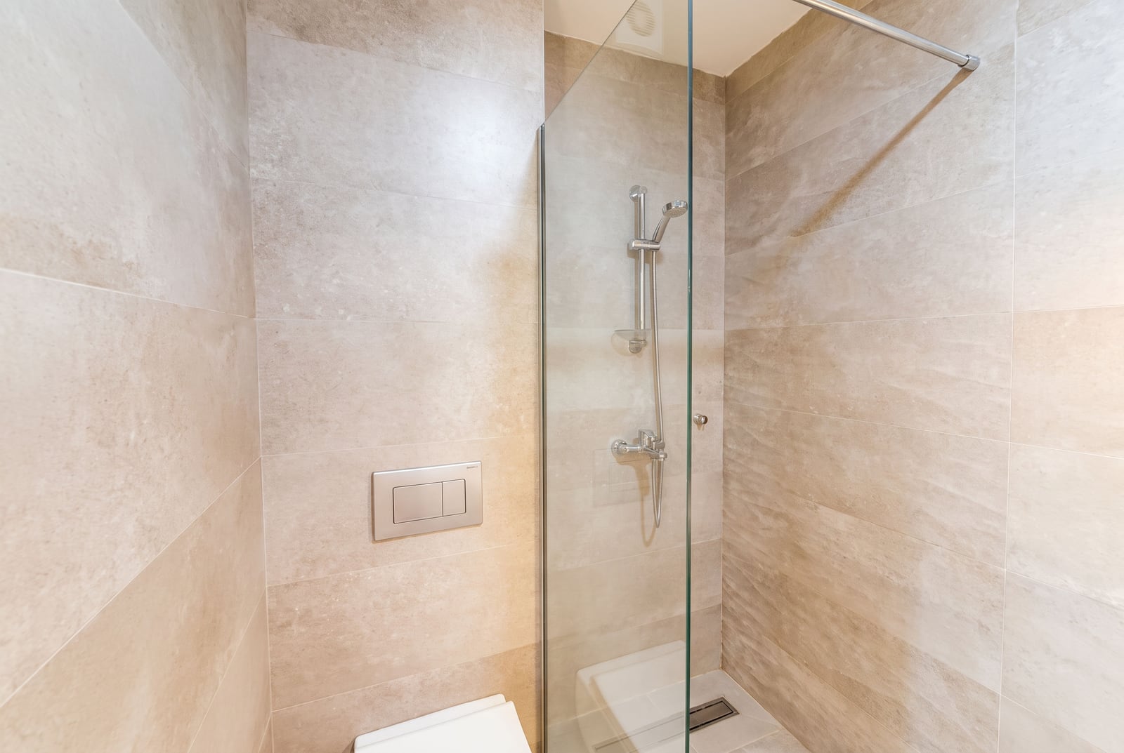 Salle de bain — Appartements à Bečići
