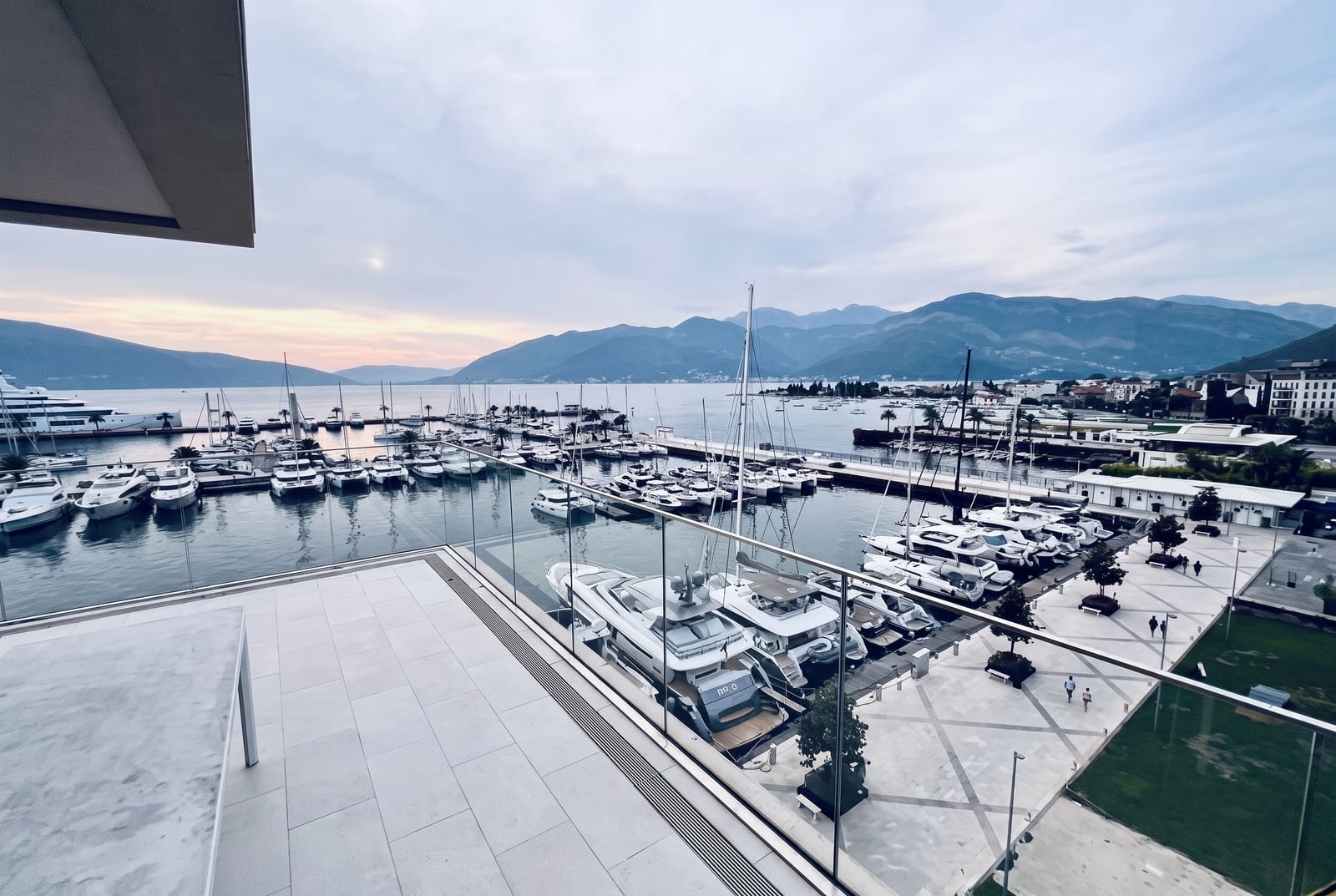 Балкон — Porto Montenegro в Тиват