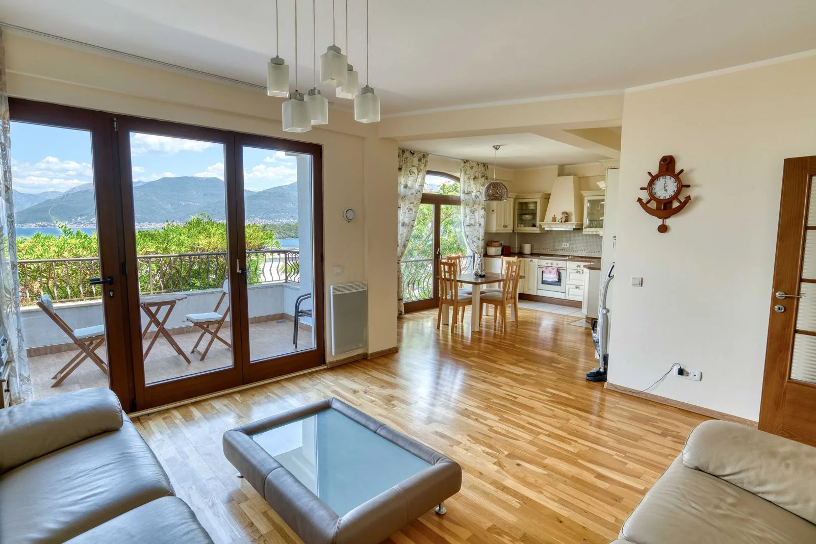House in Tivat No. 2947