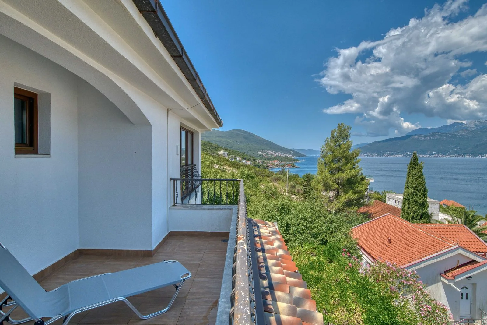 House in Tivat No. 2947