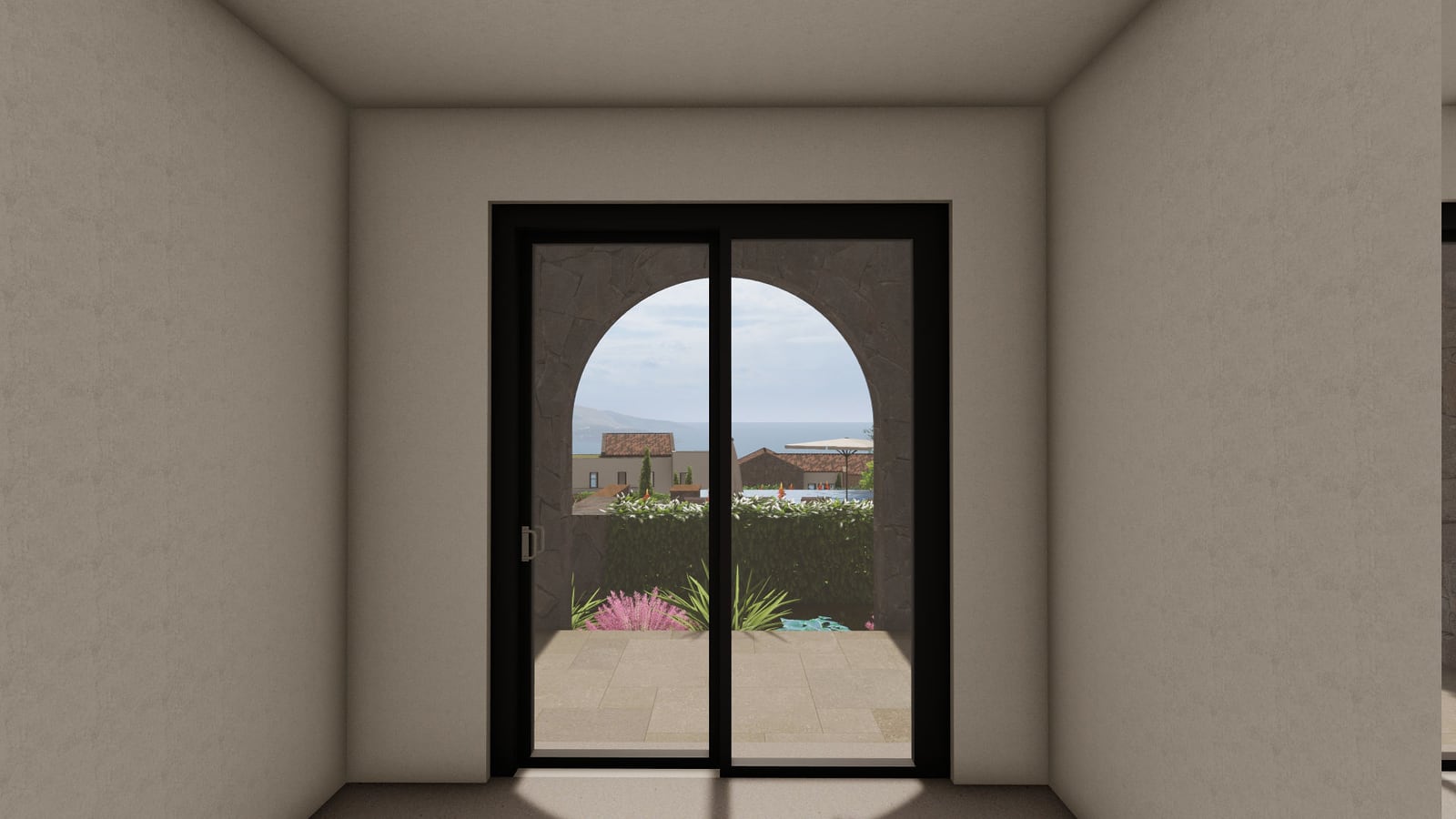 Blick vom Wohnzimmer auf die Terrasse und das Meer in der Wohnanlage Lustica Bay, Montenegro: Panoramatüren und Steinbogen.