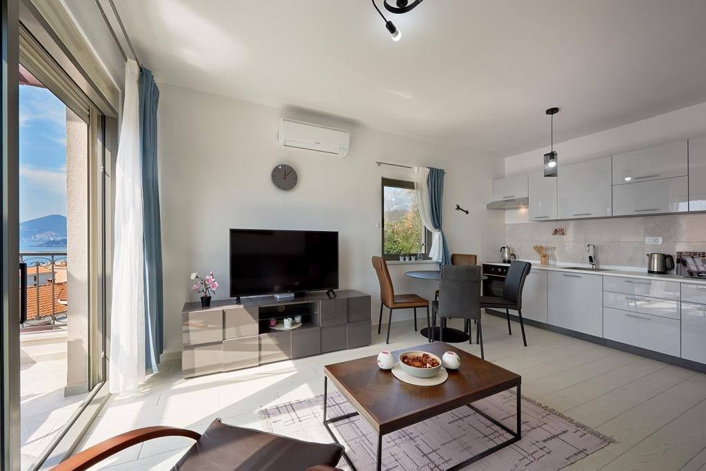 Apartment in Kamenovo #2733