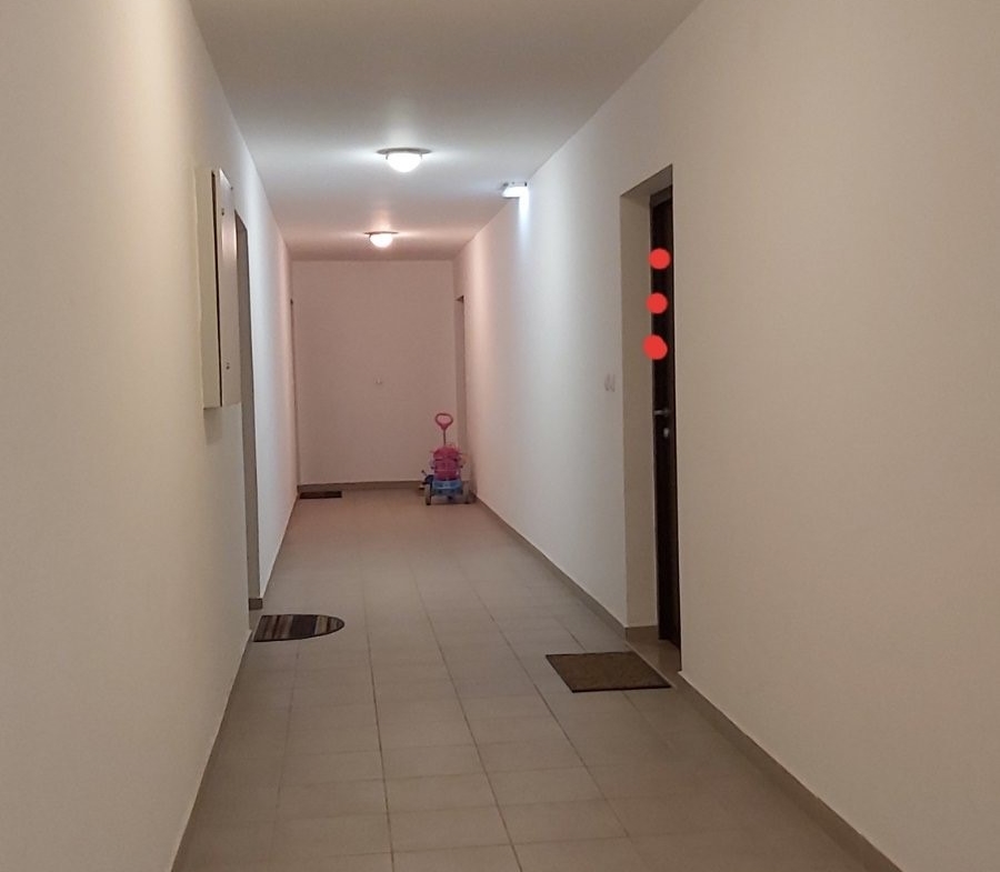 900