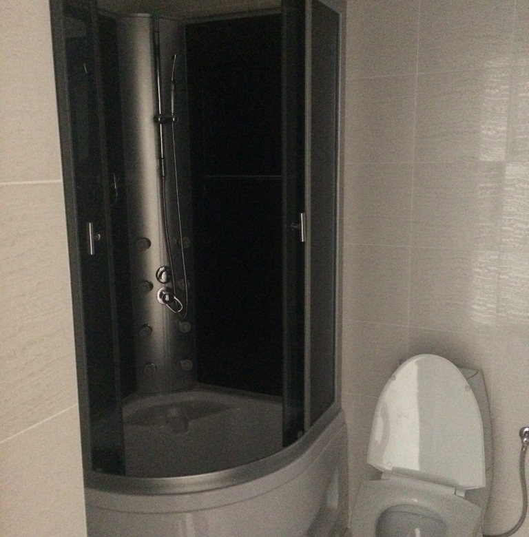 768