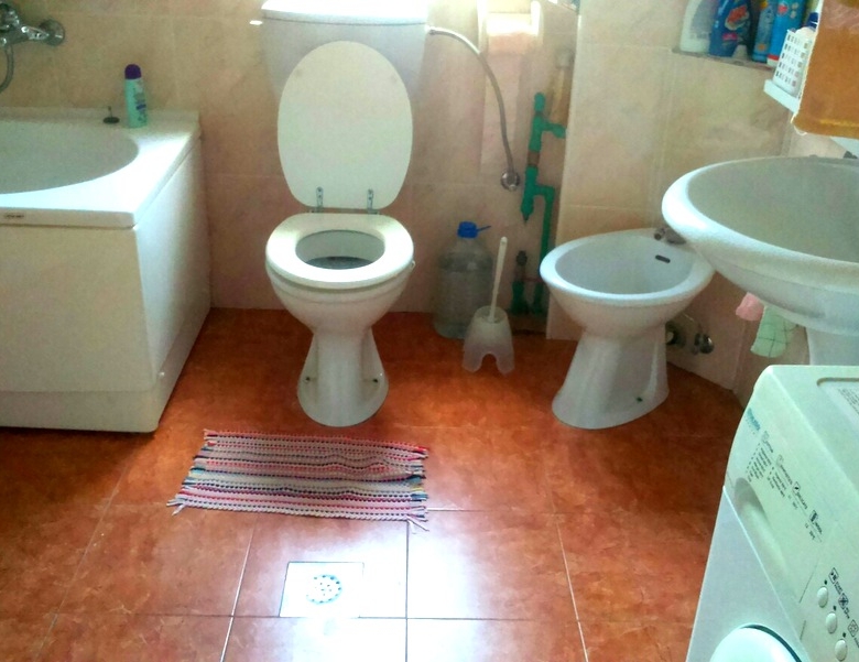 780