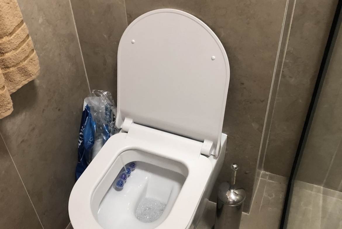 1170