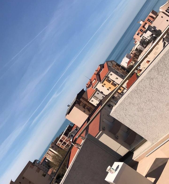 720