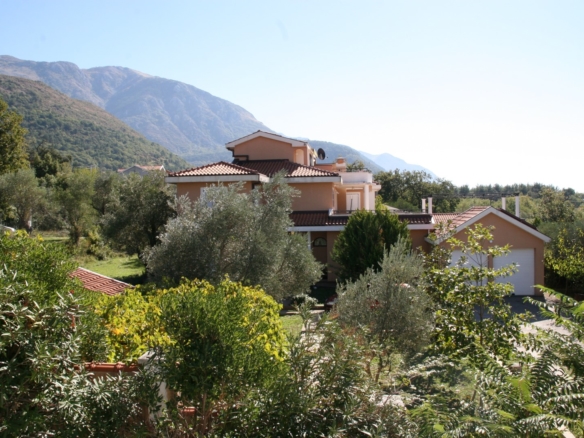 Villa in Kavachi # 1016